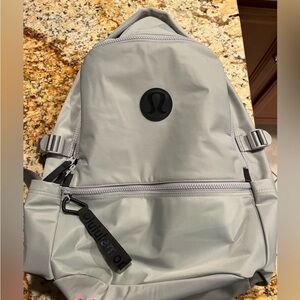 Lululemon New Crew backpack in Gray